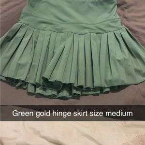 Hinge Women's Green Pleated Skater Skirt